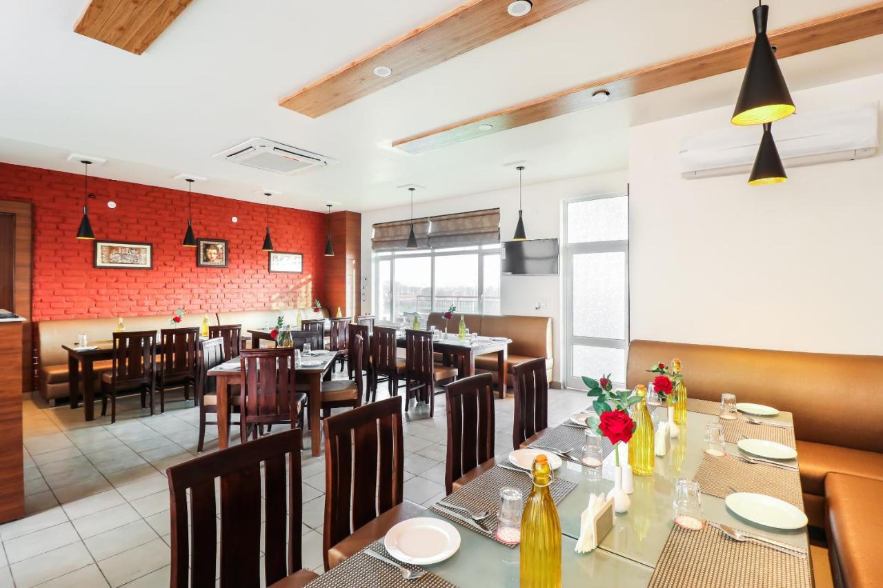 Hotel Grand 81 Faridabad Exterior photo