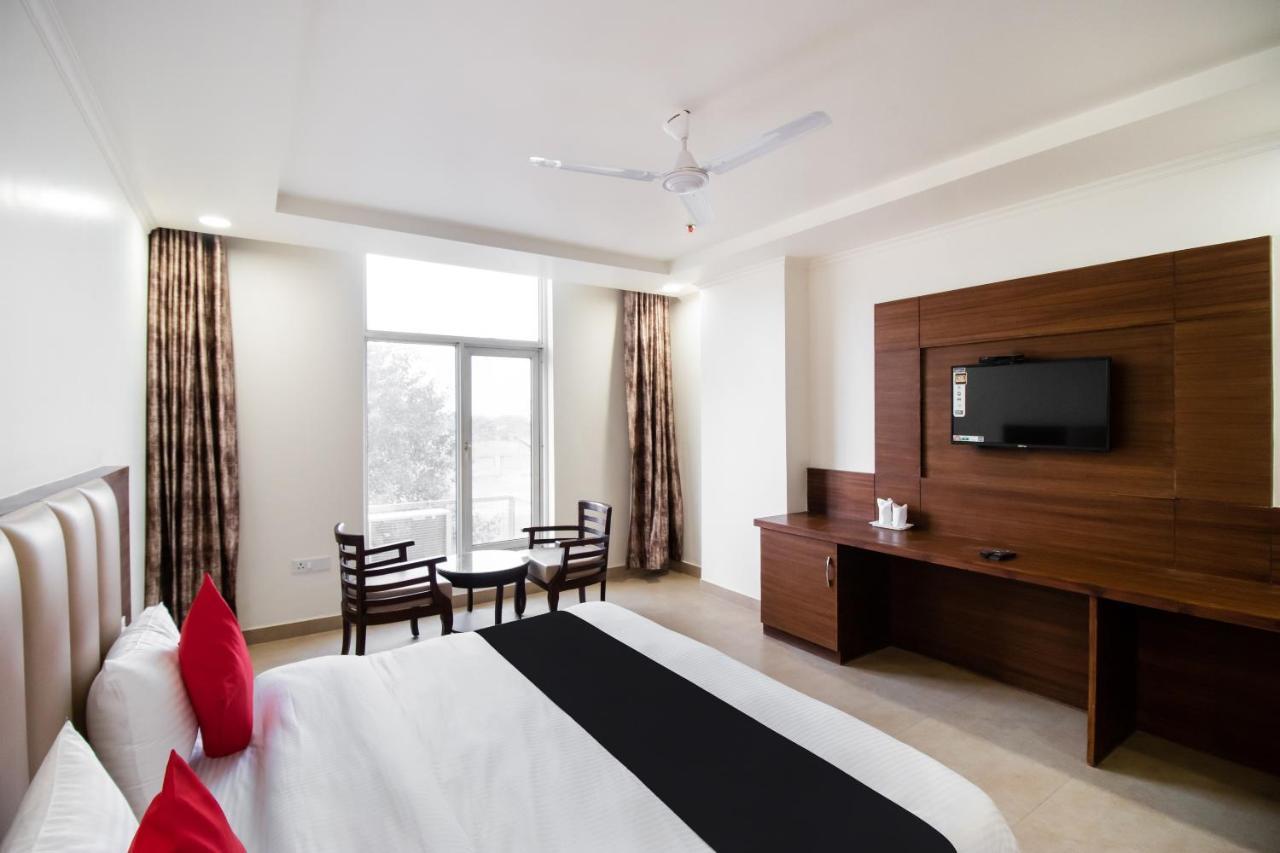 Hotel Grand 81 Faridabad Exterior photo
