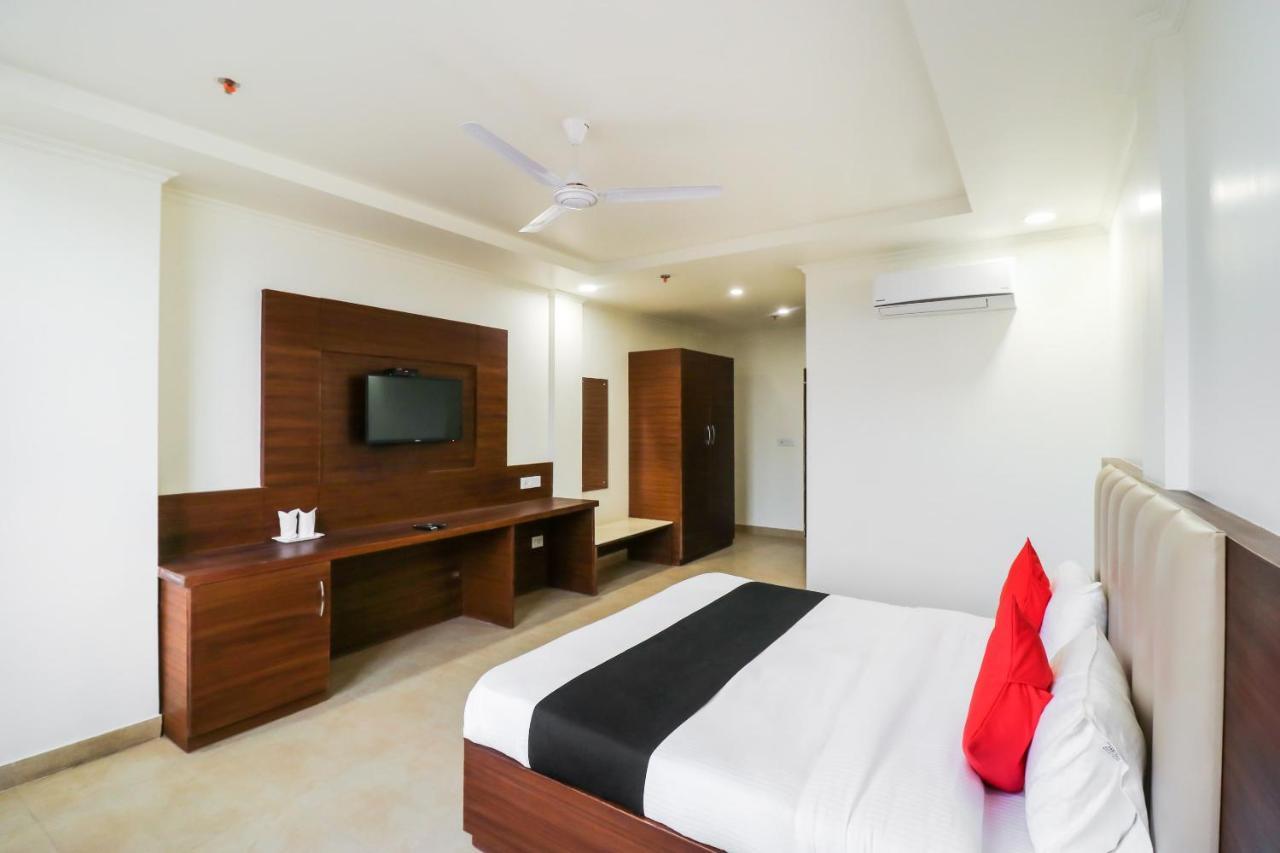 Hotel Grand 81 Faridabad Exterior photo